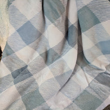 Load image into Gallery viewer, Berkshire Reversible Farmhouse Sherpa Throw