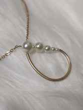 Load image into Gallery viewer, Pearl Link Teardrop Pendant Necklace - Gold Tone